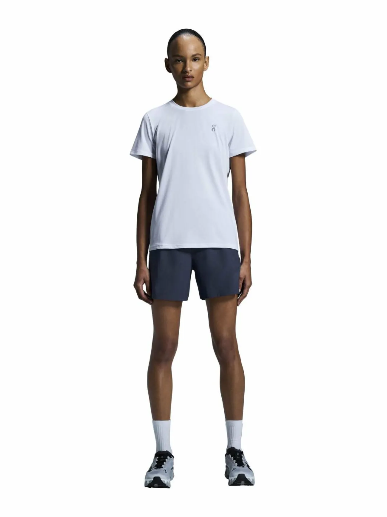 Urheiluhousut & Treenitrikoot<ON 5" Core -shortsit 410 MIDNIGHT