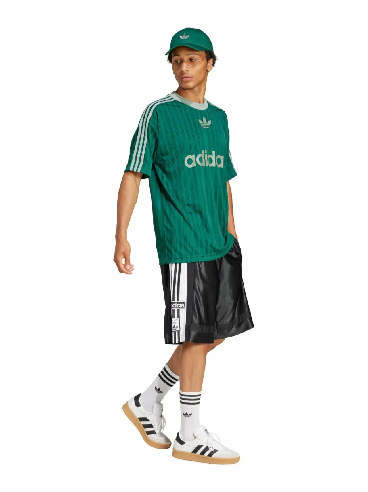 Paidat, Hupparit & Colleget<adidas Originals Adicolor Poly t-paita JP1028 CGREEN