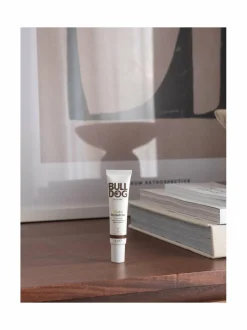 Miehet<Bulldog Natural Skincare Age Defence Eye Roll-On -silmänympärysvoide 15 ml