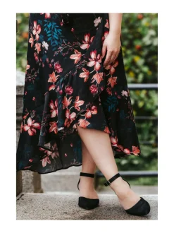 Nakoa Annika Dress,^ Mekot