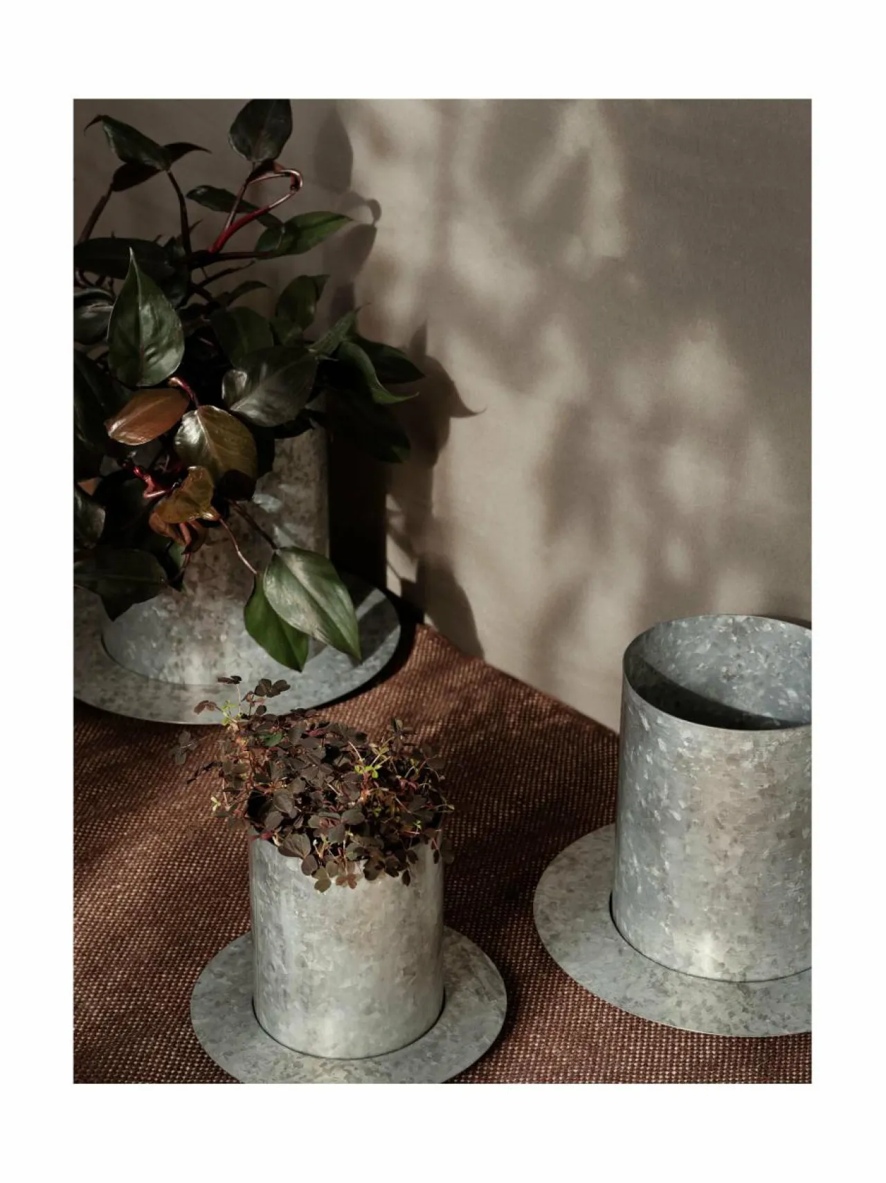 Ferm Living Auran Large -rautaruukku^ Ruukut & Istutusastiat