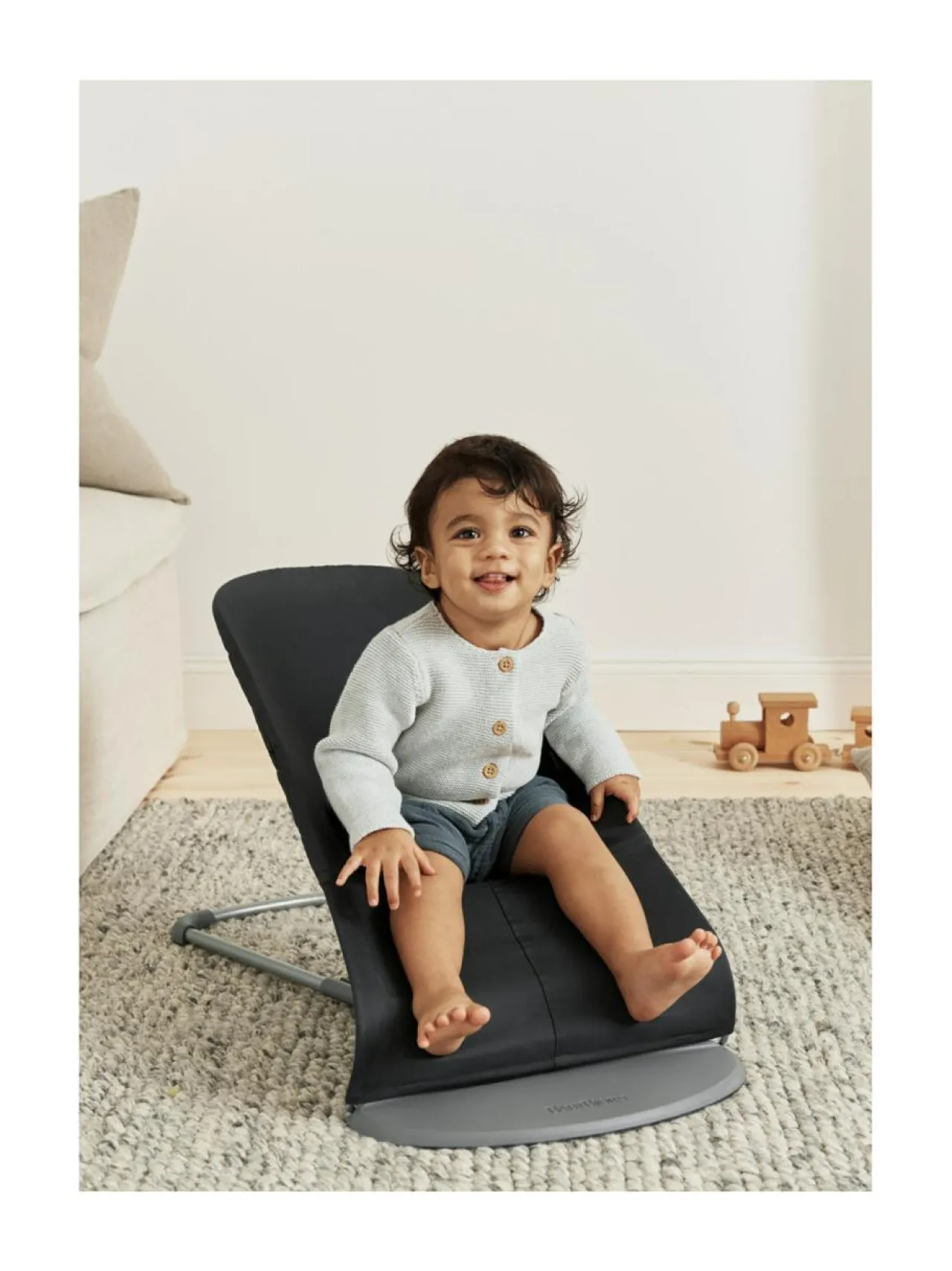 BabyBjörn Bliss sitteri^ Kalusteet