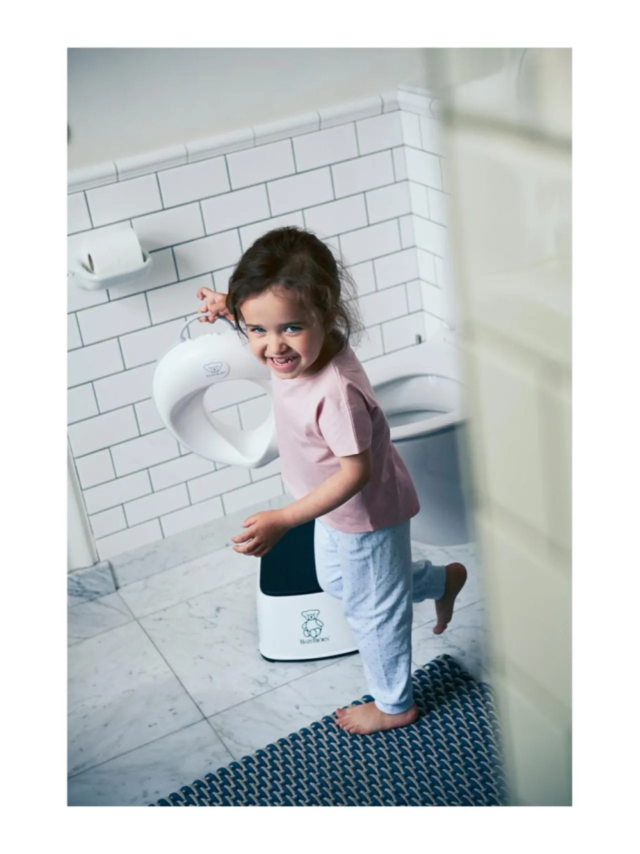 BabyBjörn Wc-istuin (supistaja)^ Lapsen Hoito