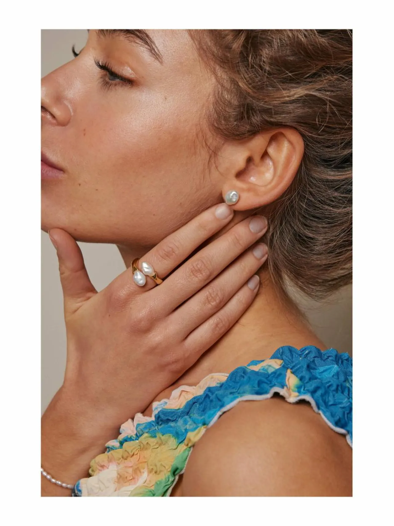 Korut<ENAMEL Copenhagen Baroque Pearl -kullatut korvakorut BAROQUE PEARLS