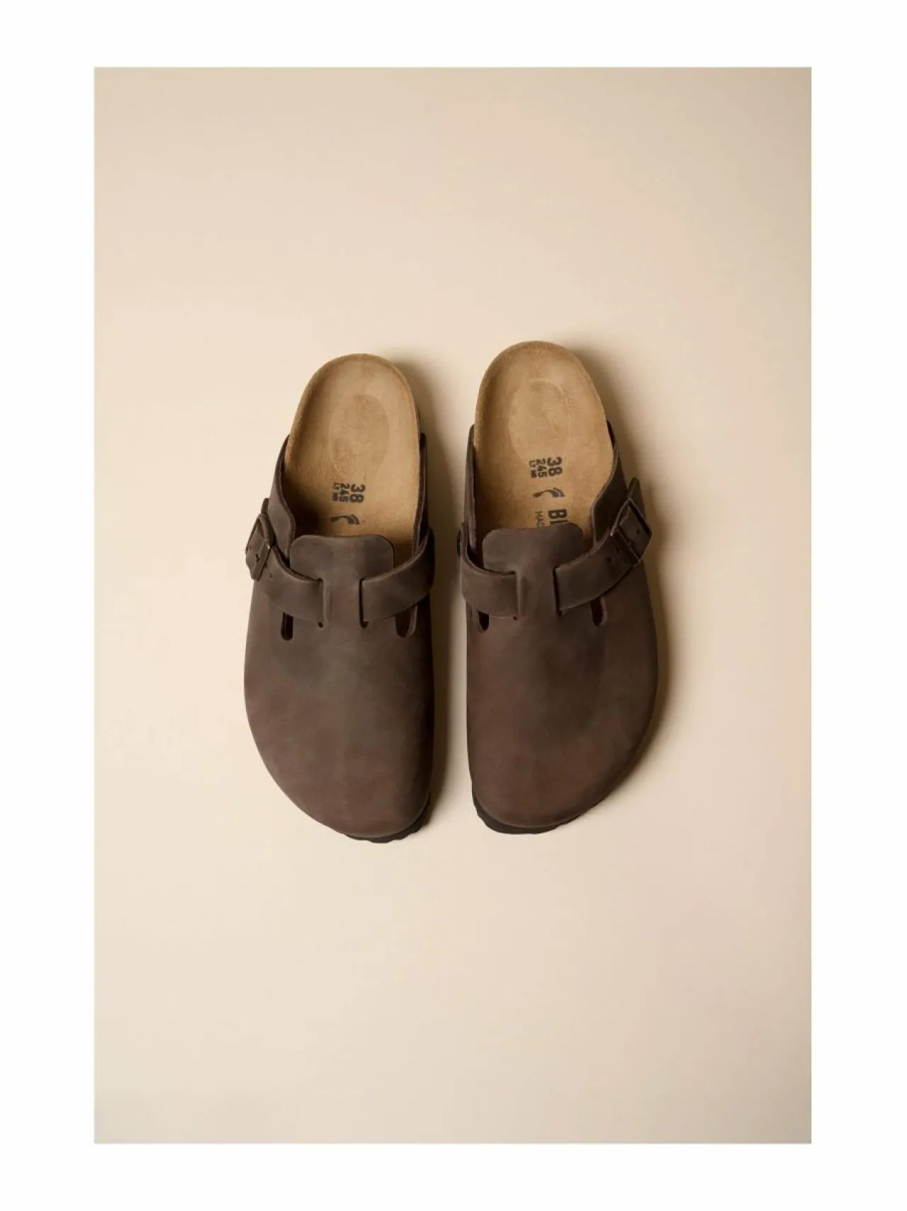 Tohvelit<BIRKENSTOCK Boston-nahkatohvelit HABANA