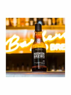 Hiustenhoito<Redken Brews 3-in-1 -shampoo 300 ml