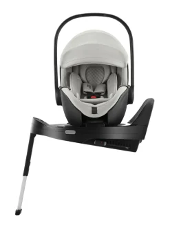 Britax Baby-Safe Pro turvakaukalo ja Vario Base 5Z telakka^ Turvaistuimet