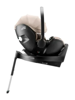 Turvaistuimet<Britax Baby-Safe Pro turvakaukalo ja Vario Base 5Z telakka LUX URBAN OLIVE