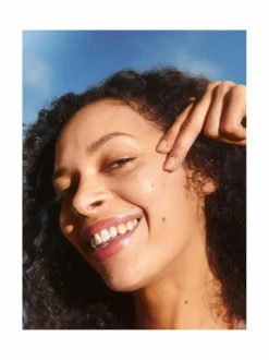 Pai Skincare British Summer Time Glow SPF30 Illuminating Sunscreen -aurinkovoide 40 ml^ Aurinkotuotteet|Aurinkotuotteet