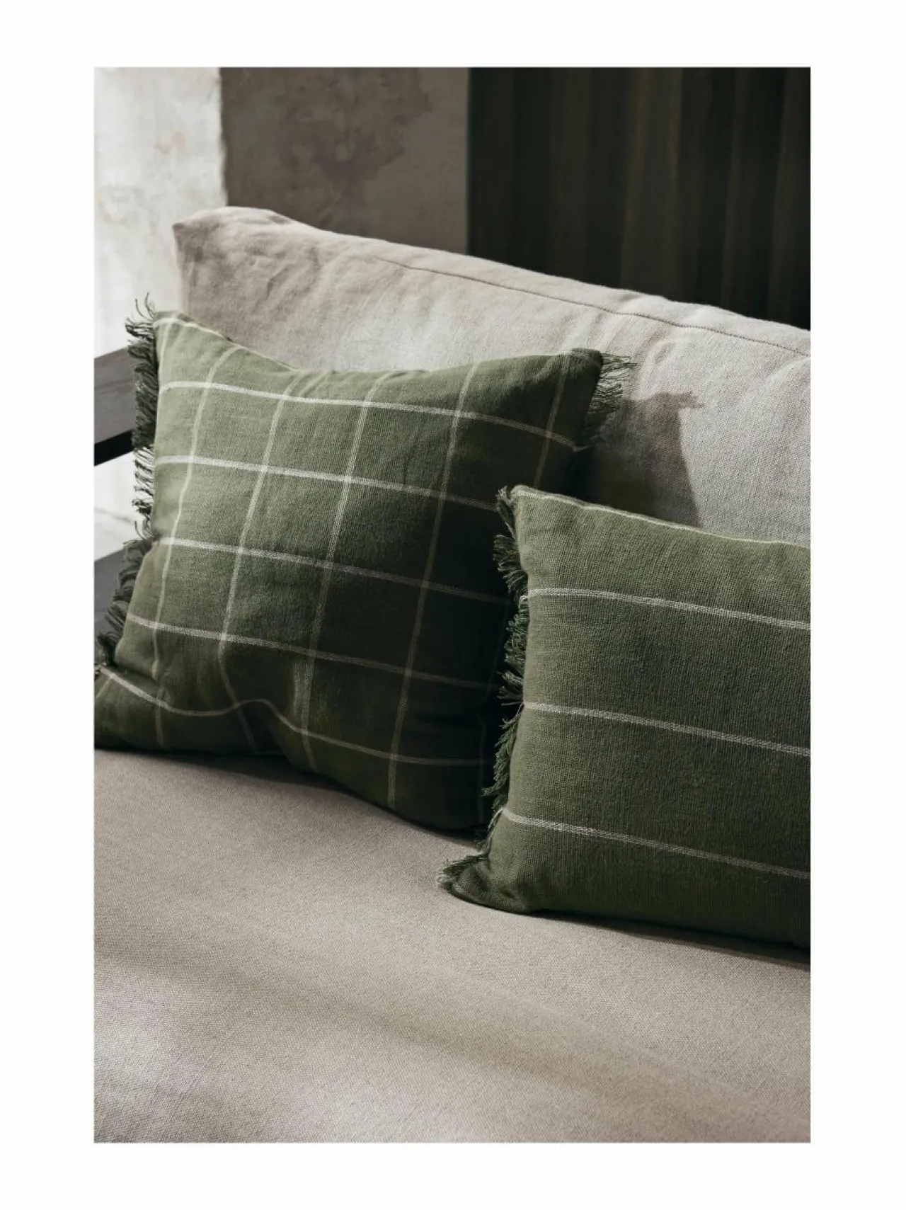 Huovat & Päiväpeitot<Ferm Living Calm-tyyny pellavasekoitteesta 50 x 50 cm OLIVE/OFF-WHITE