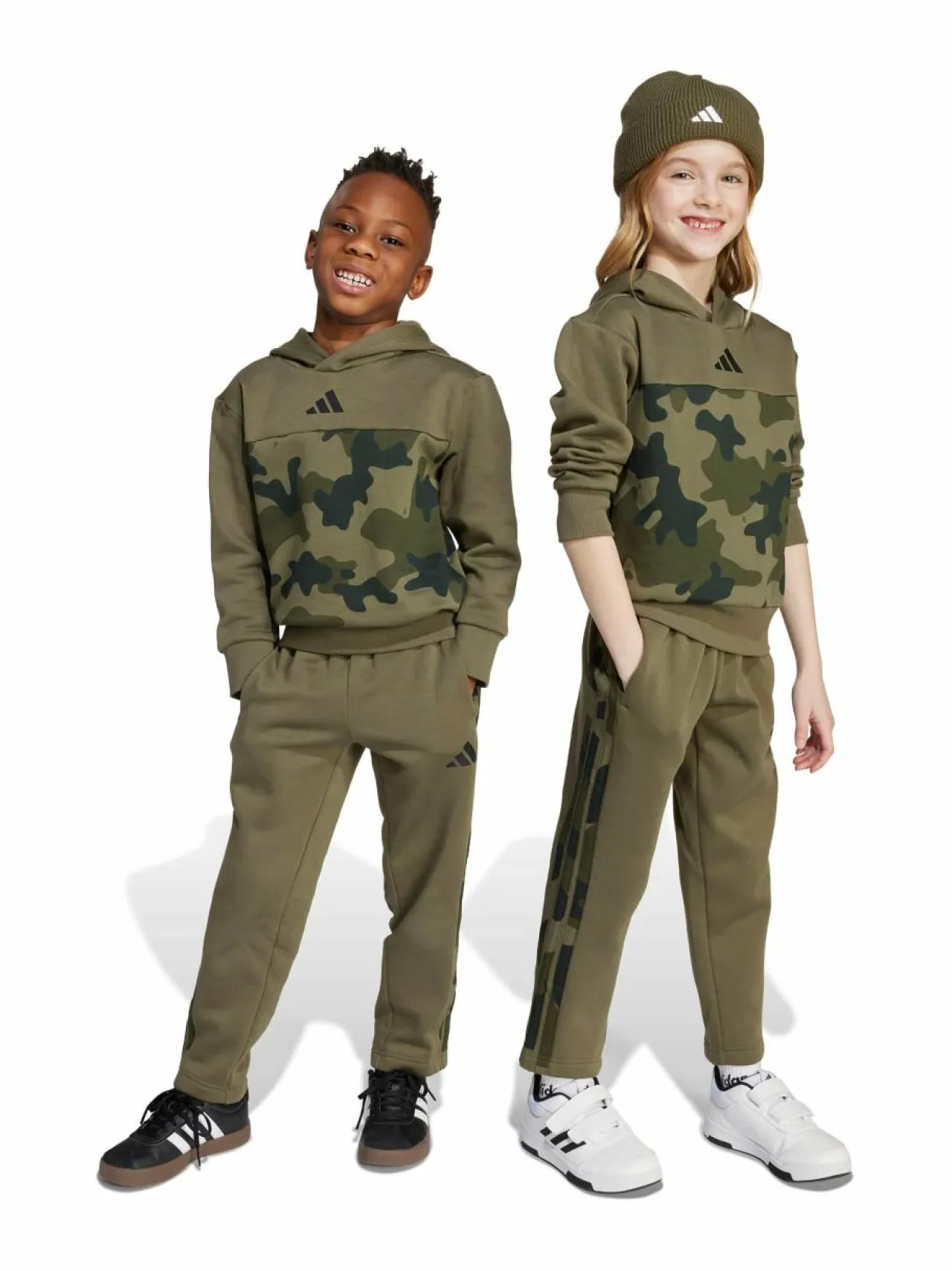 Colleget & Hupparit|Colleget & Hupparit<adidas Sportswear Camo Set -collegepuku 2-osainen JW2476 OLISTR/WHITE