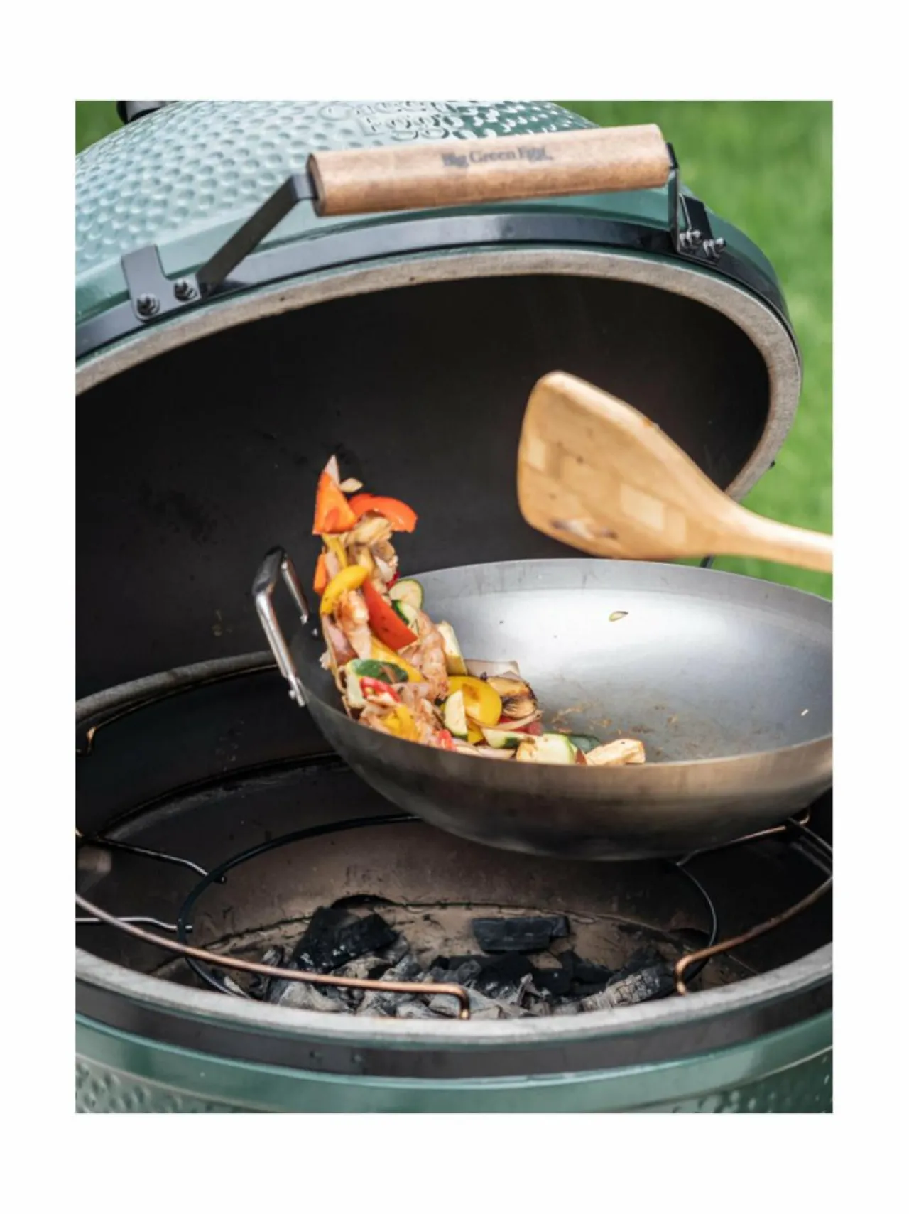 Big Green Egg Carbon Steel Wok -pannu^ Grillit & Grillitarvikkeet