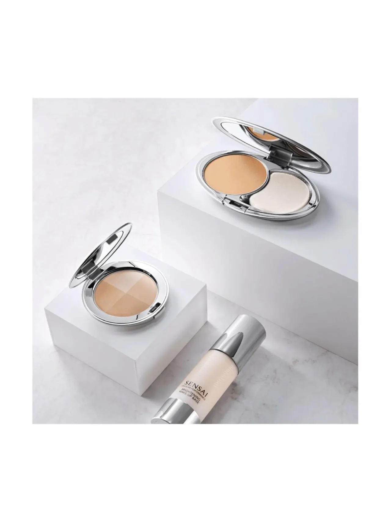 SENSAI Cellular Performance Pressed Powder -kivipuuteri 8 g^ Kasvot