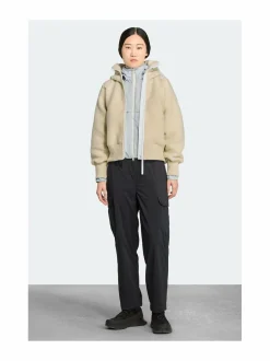 Paidat, Hupparit & Colleget<Canada Goose Chilliwack Fleece Bomber -huppari 1621 LINEN-LIN