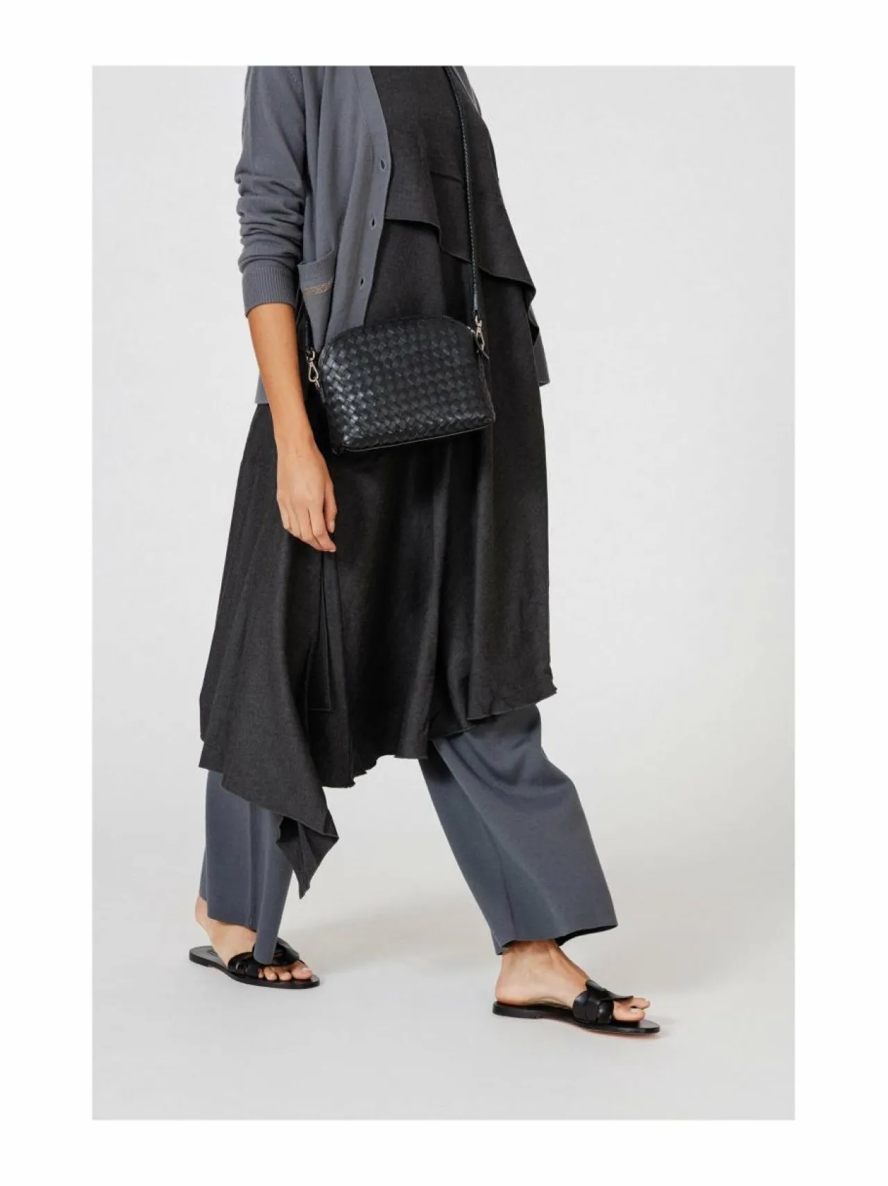 Olkalaukut<Dragon Diffusion Chunky Fellini XBody -nahkalaukku BLACK