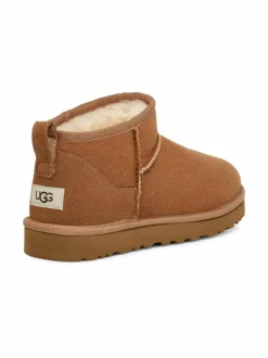 Nilkkurit<UGG Classic Ultra Mini -nilkkurit CHESTNUT