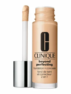 Kasvot<Clinique Beyond Perfecting Makeup -meikkivoide 30 ml