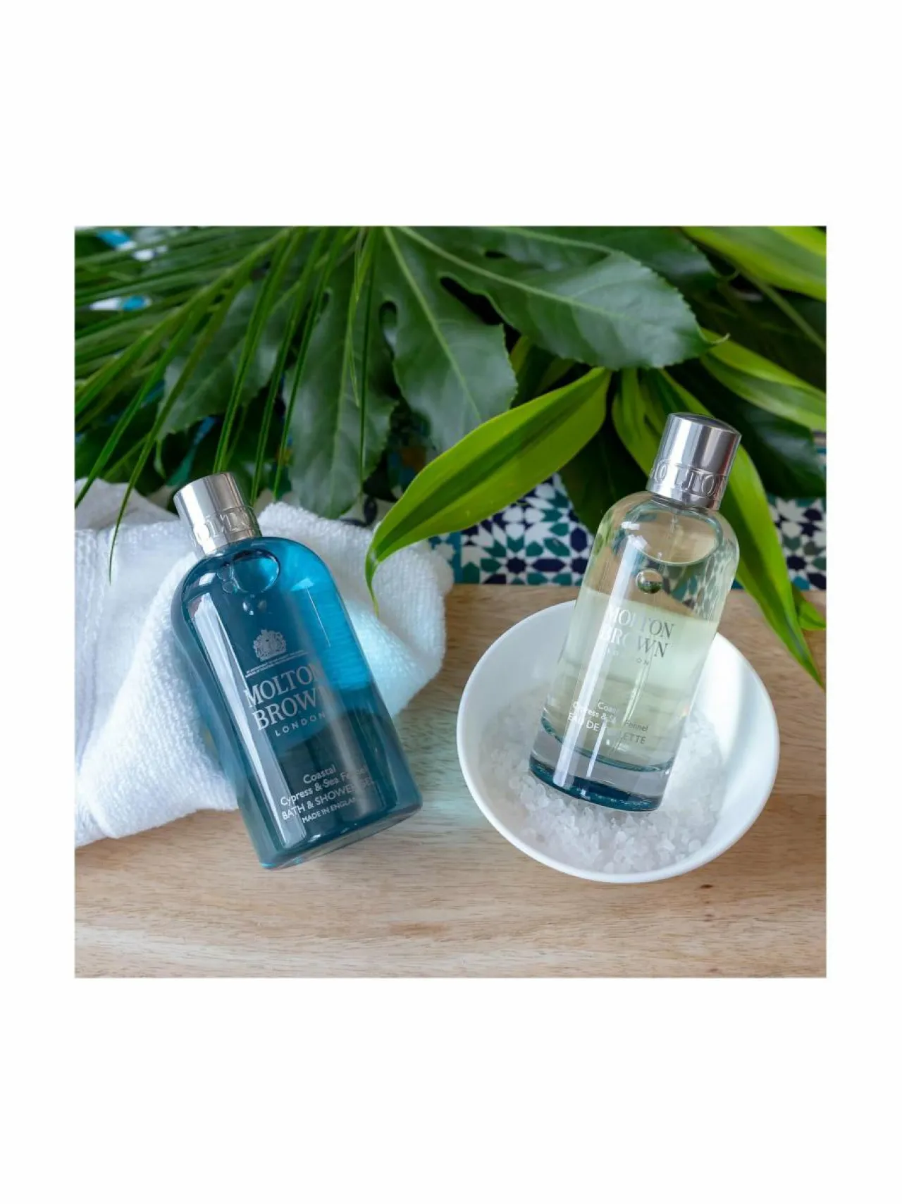 Molton Brown Coastal Cypress & Sea Fennel Bath & Shower Gel -suihkugeeli 300 ml^ Naiset
