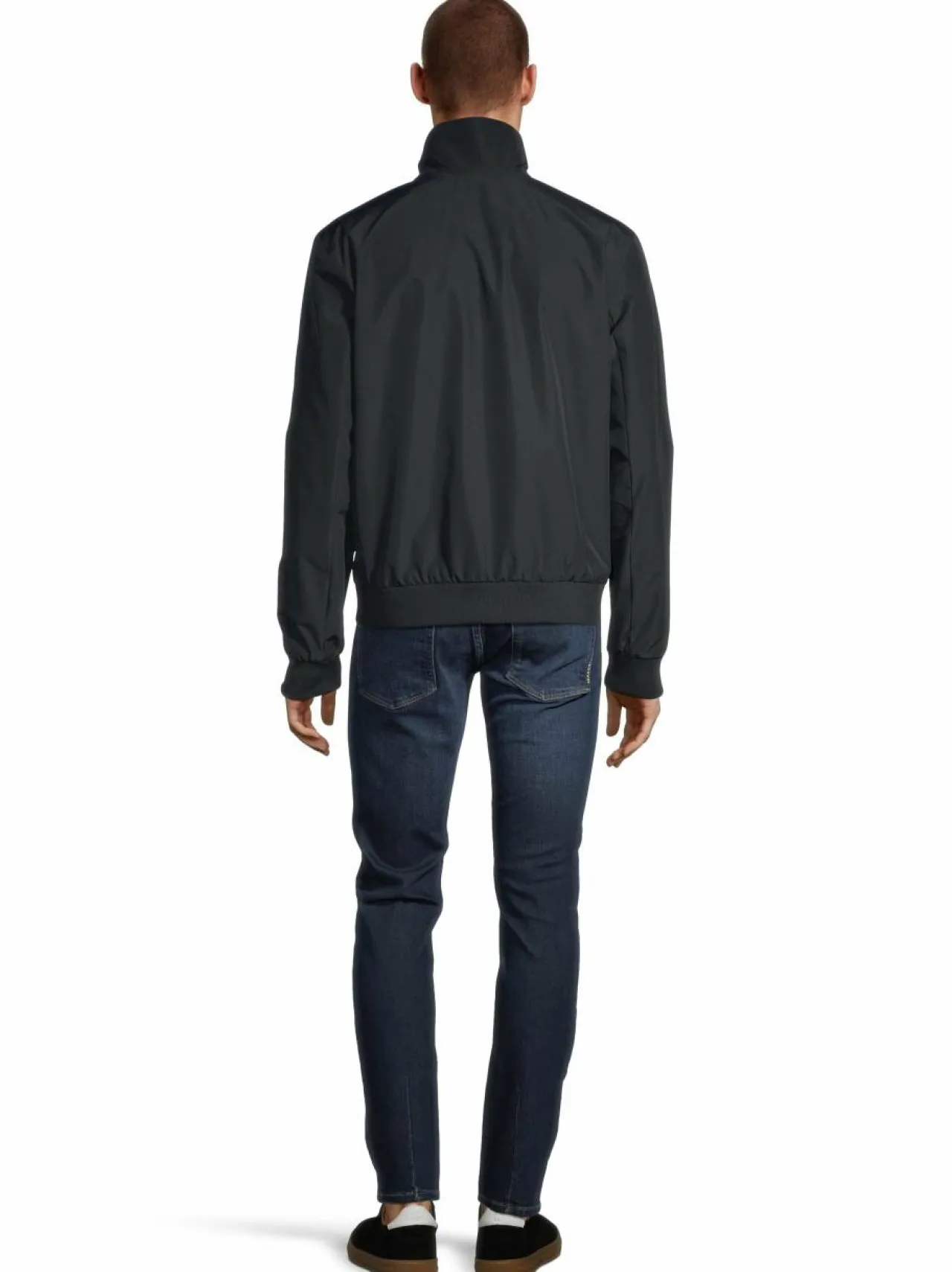 Urheilutakit<Peak Performance Coastal-ulkoilutakki 020 BLACK