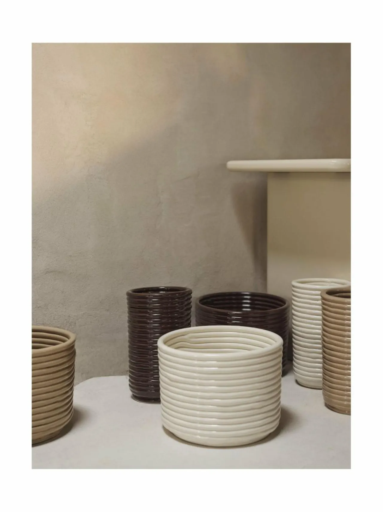 Koriste-Esineet<Ferm Living Corduroy-keraaminen maljakko OFF-WHITE