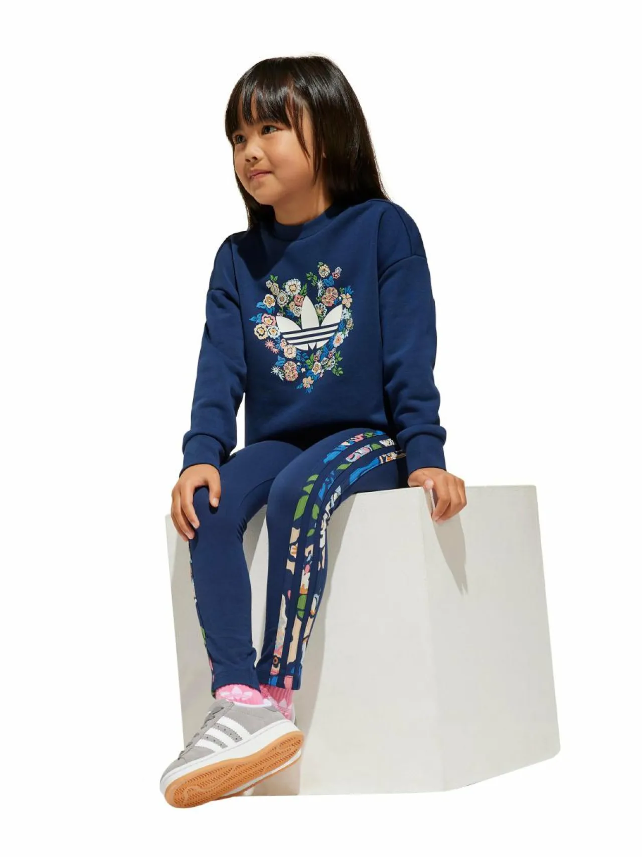 adidas Originals Crew Set - collegepaita ja leggingsit^ Colleget & Hupparit