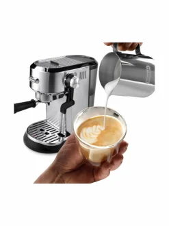 Kahvin- & Vedenkeittimet<Delonghi Dedica Maestro Plus -espressokeitin METAL