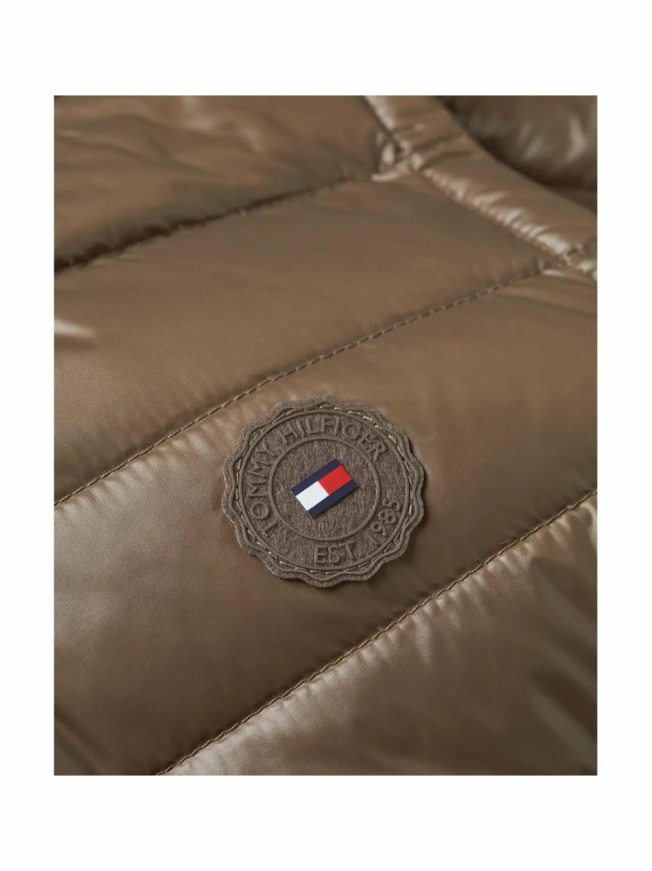 Takit<Tommy Hilfiger Down Mock -ulkoiluliivi GTO HOT COCO