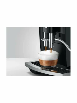 Kahvin- & Vedenkeittimet<Jura E6 Piano -kahviautomaatti BLACK