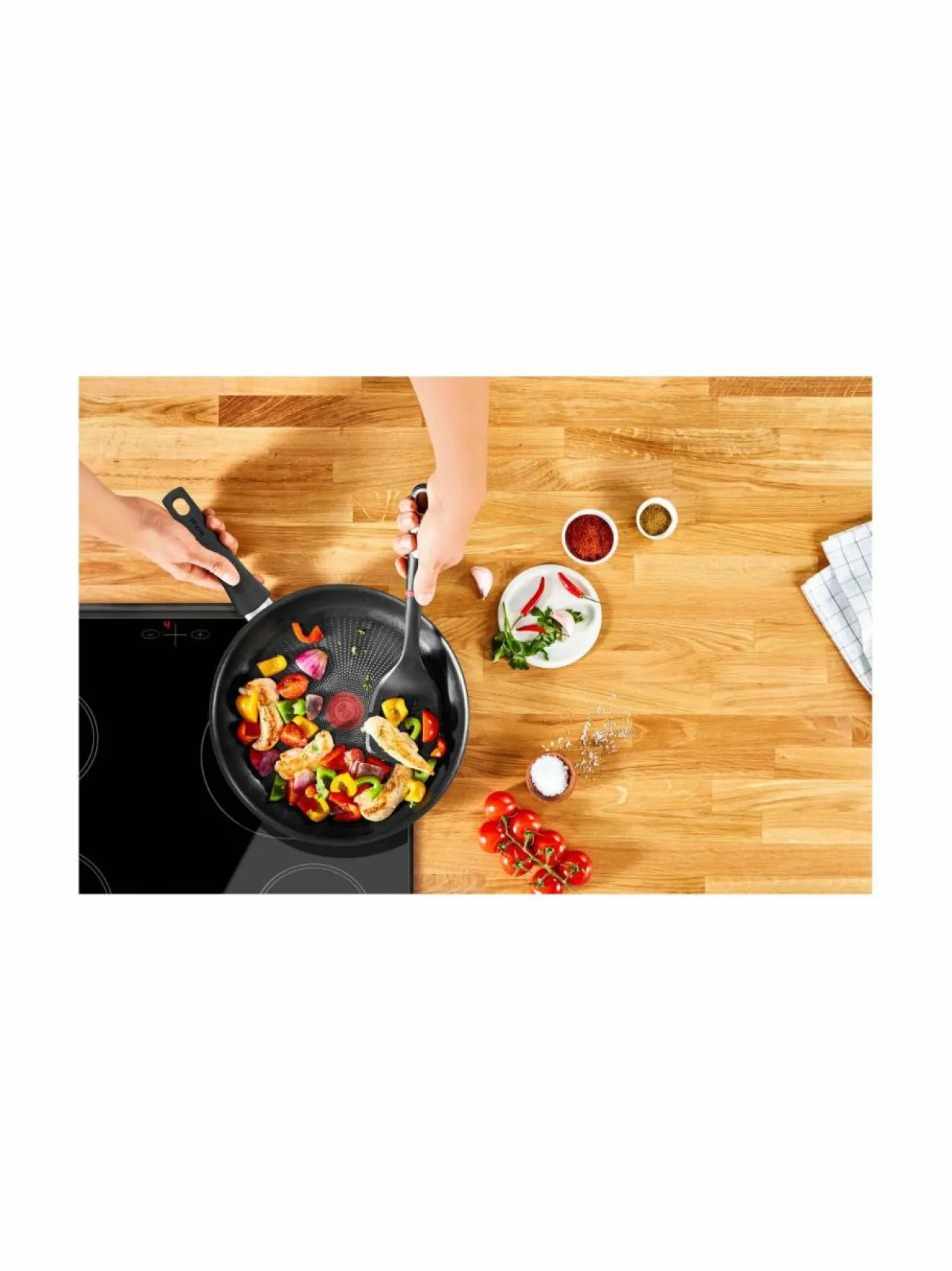 Keitto- & Paistoastiat<Tefal Easy Chef -paistinpannu 28 cm BLACK