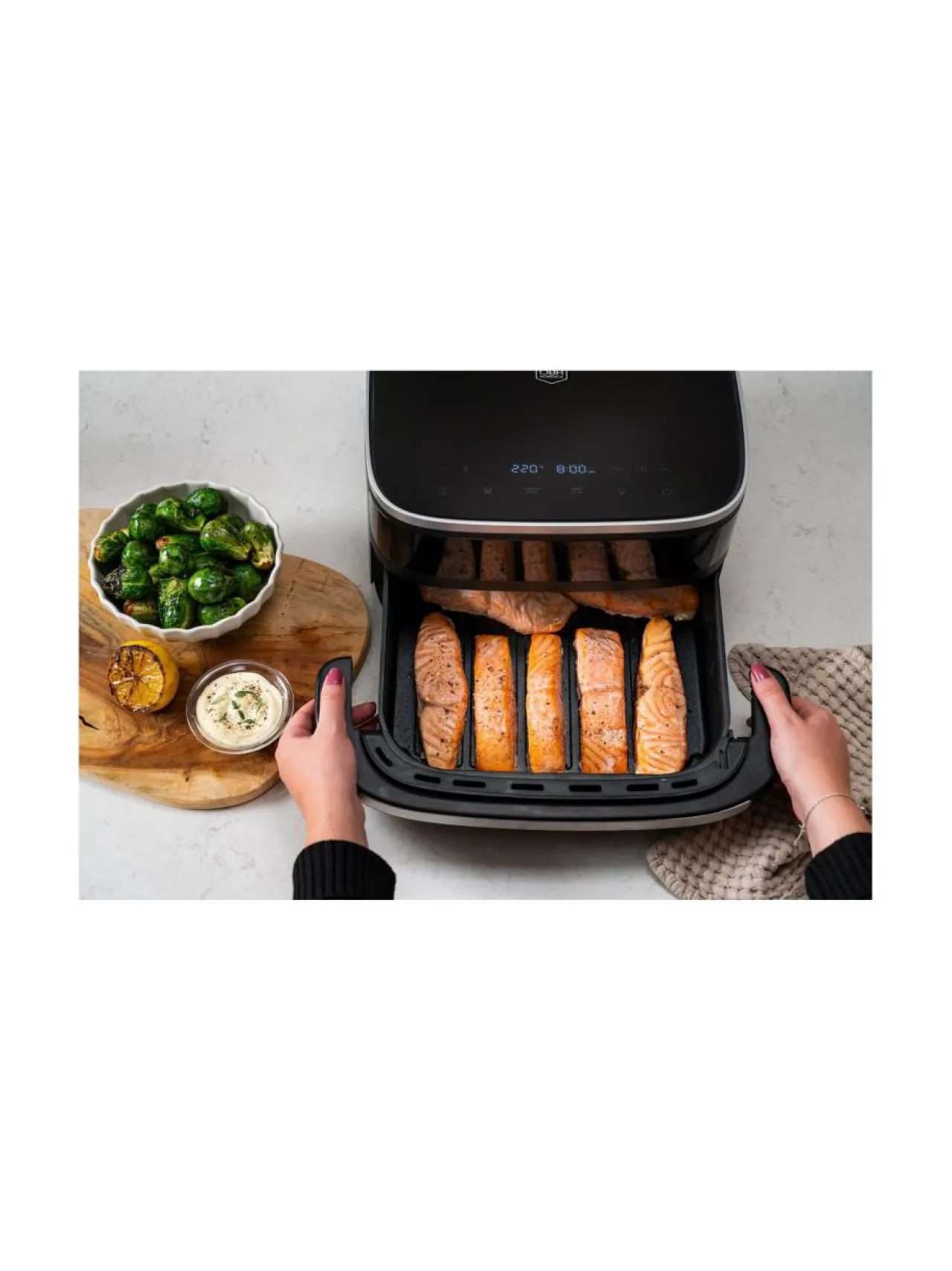 Muut Keittiölaitteet<Obh Nordica Easy Fry XL Surface Air Fryer -kiertoilmakypsennin, 1kg BLACK