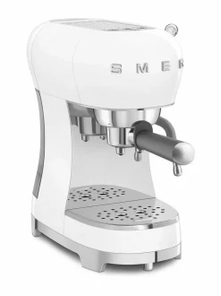Kahvin- & Vedenkeittimet<Smeg ECF02-espressokone WHITE