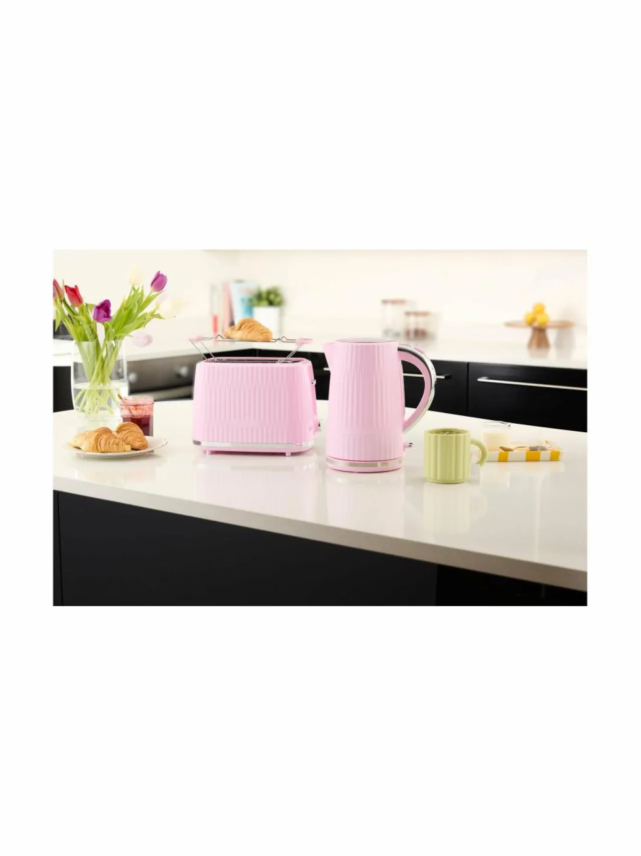 Russell Hobbs Eden-vedenkeitin 1,7 l^ Kahvin- & Vedenkeittimet