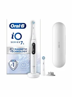 Hampaidenhoito<Oral-B Electric Toothbrush iO7 -sähköhammasharja WHITE