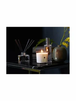 Huonetuoksut & Tuoksukynttilät<Jo Malone London English Pear & Freesia -tuoksukynttilä 200 g