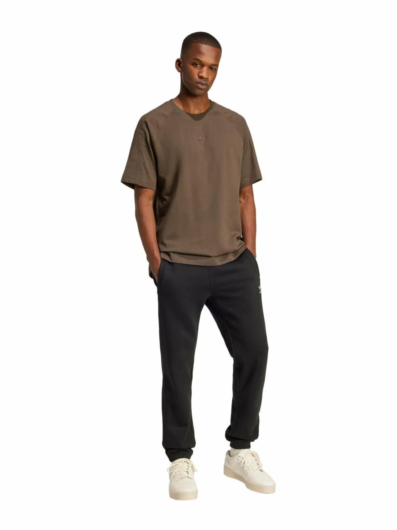 Paidat, Hupparit & Colleget<adidas Originals Essential t-paita JD3276 SHAOLI