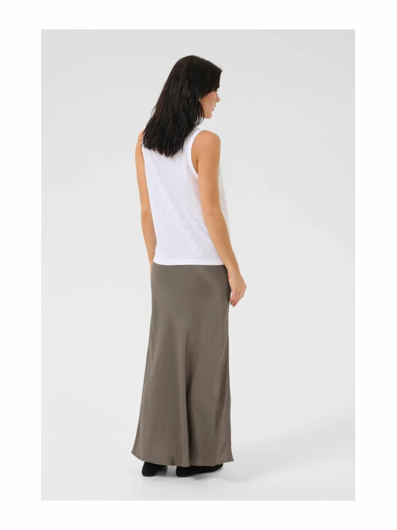 Hameet<MY ESSENTIAL WARDROBE EstelleMW-hame 181112 WALNUT
