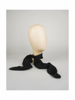 Huivit & Kaulaliinat<Balmuir Fey-silkkihuivi 70 x 70 cm 199 BLACK