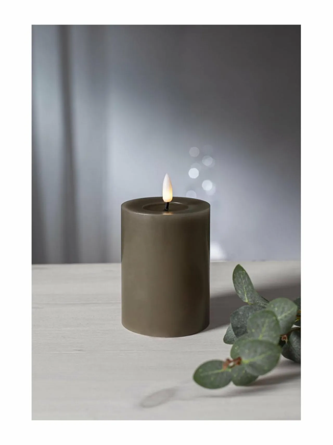 Jouluvalot<Star Trading Flamme Flow LED -kynttilä 7,5 x 7,5 x 12,5 cm RUSKEA
