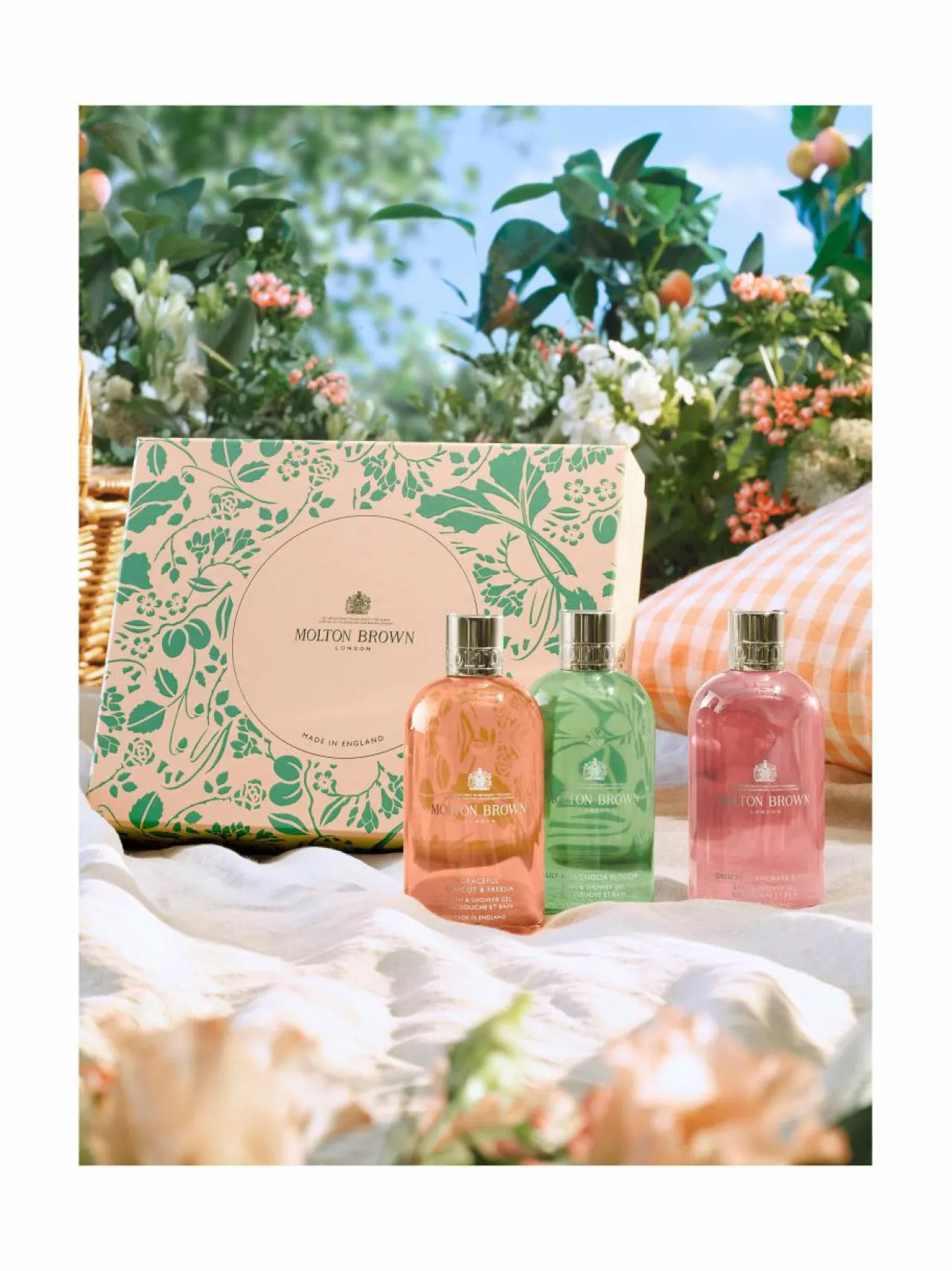 Tuoksupakkaukset<Molton Brown Floral & Fruity Body Care Collection Gift Set -lahjapakkaus