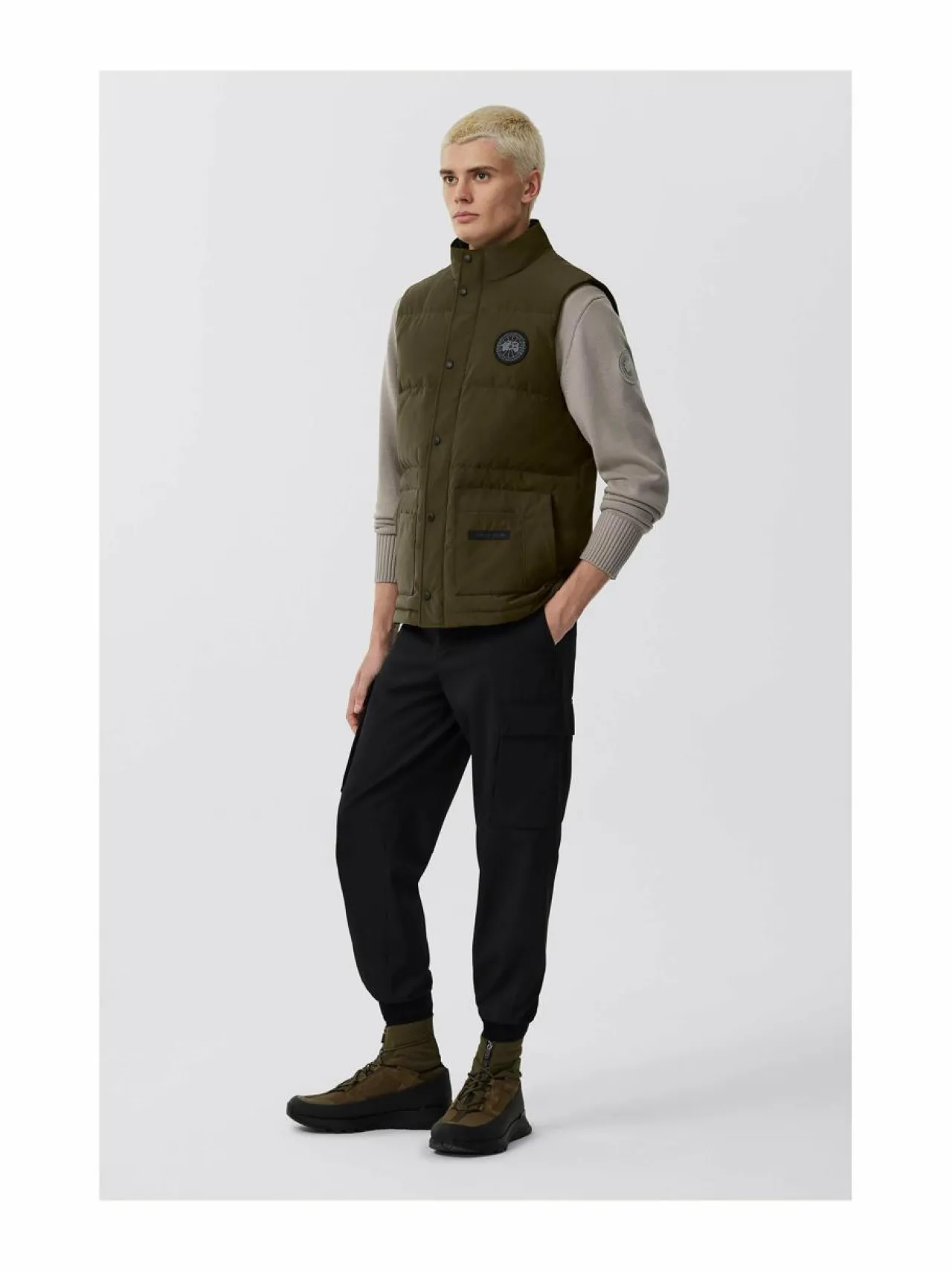 Urheilutakit<Canada Goose Freestyle Crew -untuvaliivi 49 MILITARY GREEN VERT MILITAIRE