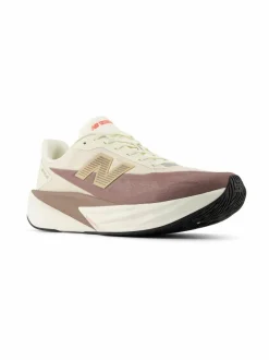 Urheilujalkineet|Tennarit & Sneakerit<New Balance FuelCell Rebel v5 -juoksukengät AGA ANGORA