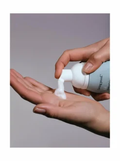 Muotoilu & Viimeistely<Living Proof Full Texturizing Foam -muotovaahto, 148ml