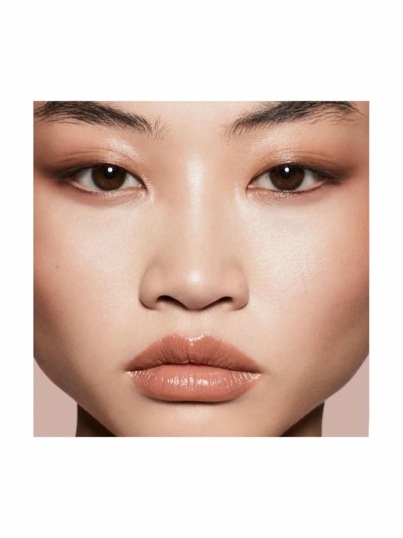 Huulet<Fenty Beauty Gloss Bomb Stick -huulipuna