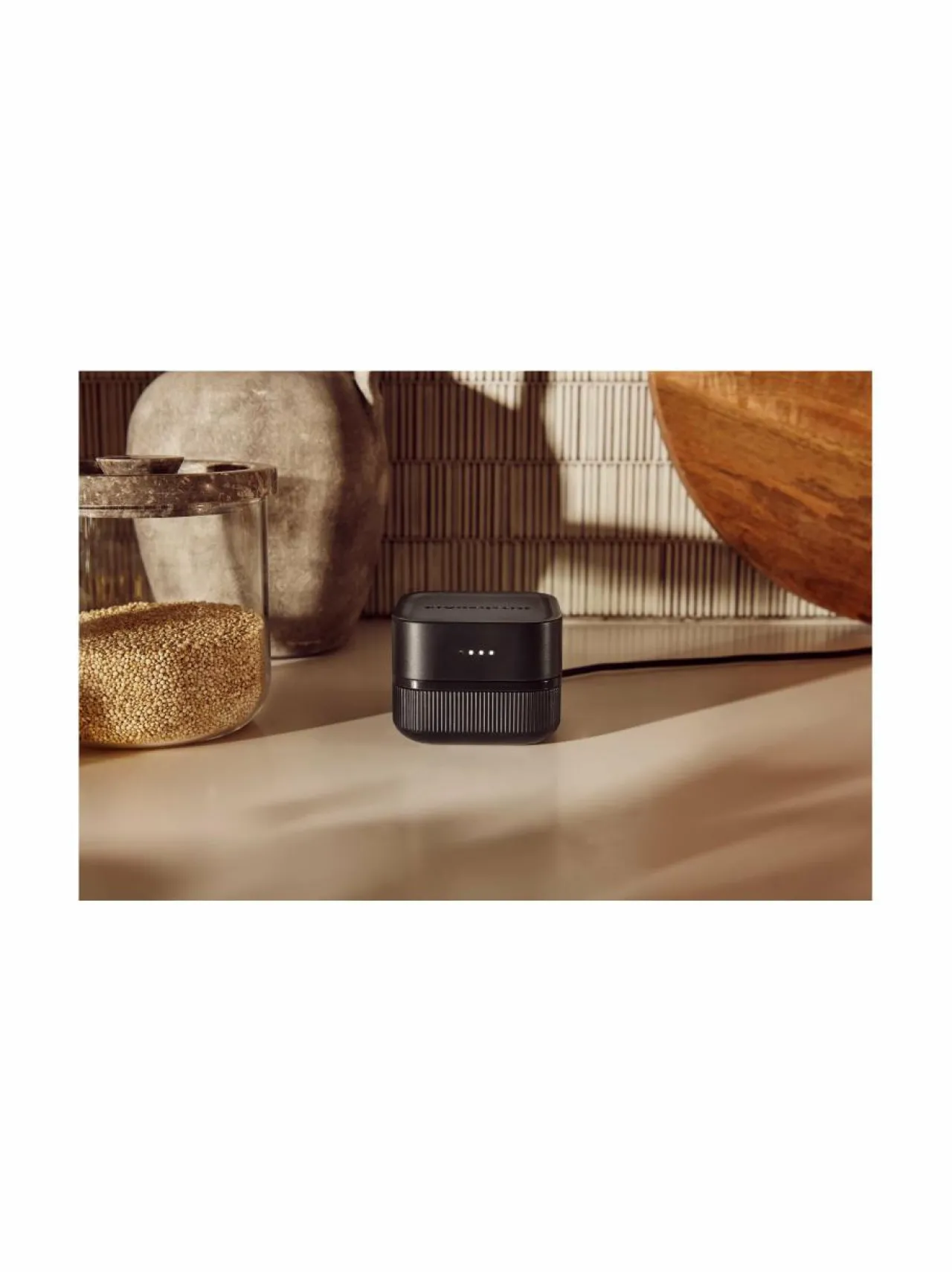 KitchenAid Go- johdoton lataustelakka^ Yleis- & Monitoimikoneet