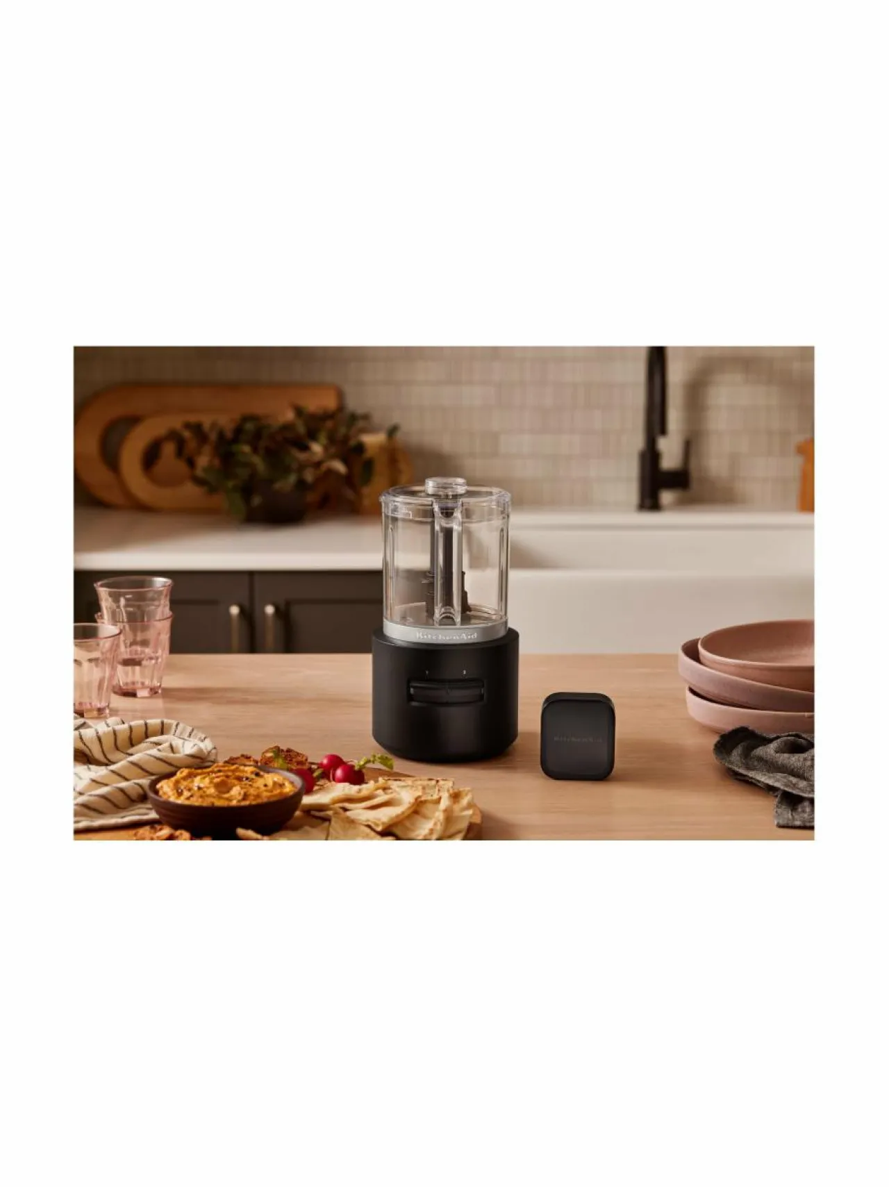 Vatkaimet & Sekoittimet<KitchenAid Go- johdoton miniteholeikkuri akulla BLACK MATTE