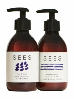 Wellness<Sees Hand care kit -ihonhoitopakkaus 2 x 250 ml