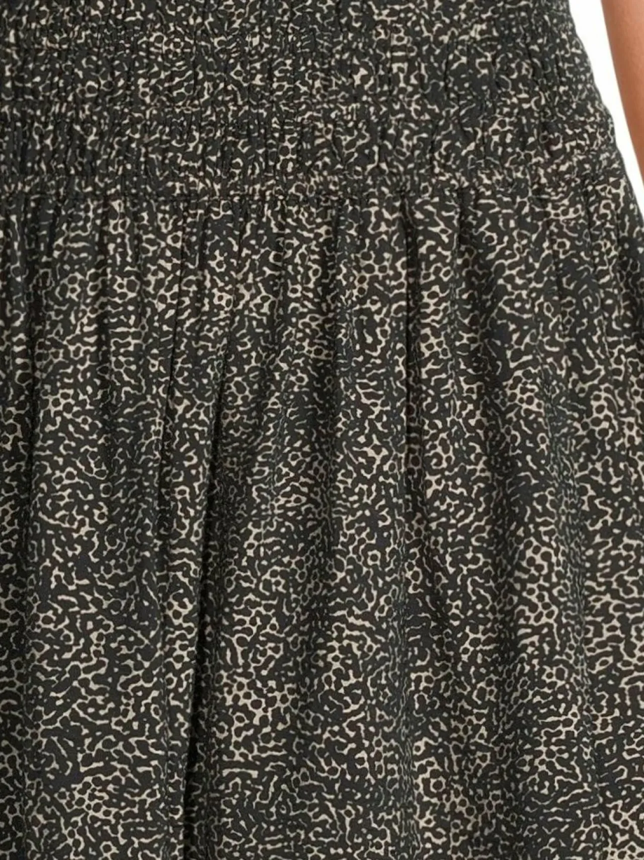 Hameet<NOOM Hazel-hame BLACK ANIMAL PRINT