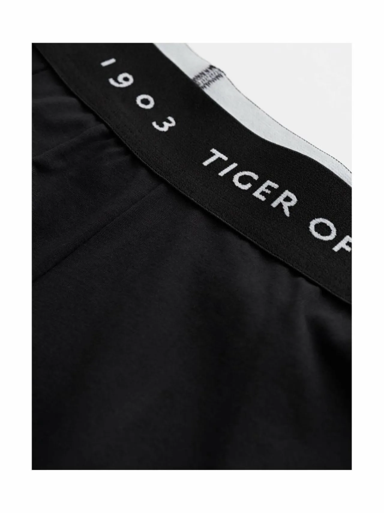 Alusasut<Tiger of Sweden Hermod-bokserit 3-pack 050 BLACK
