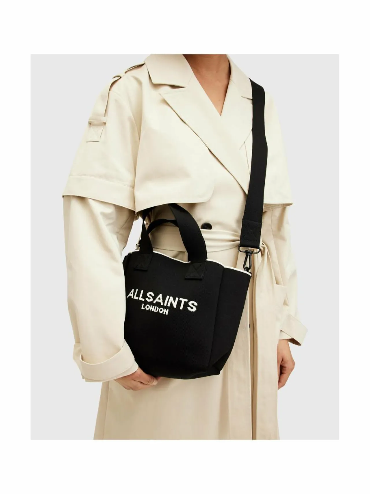 Käsilaukut<All Saints Izzy Mini Tote -laukku BLACK