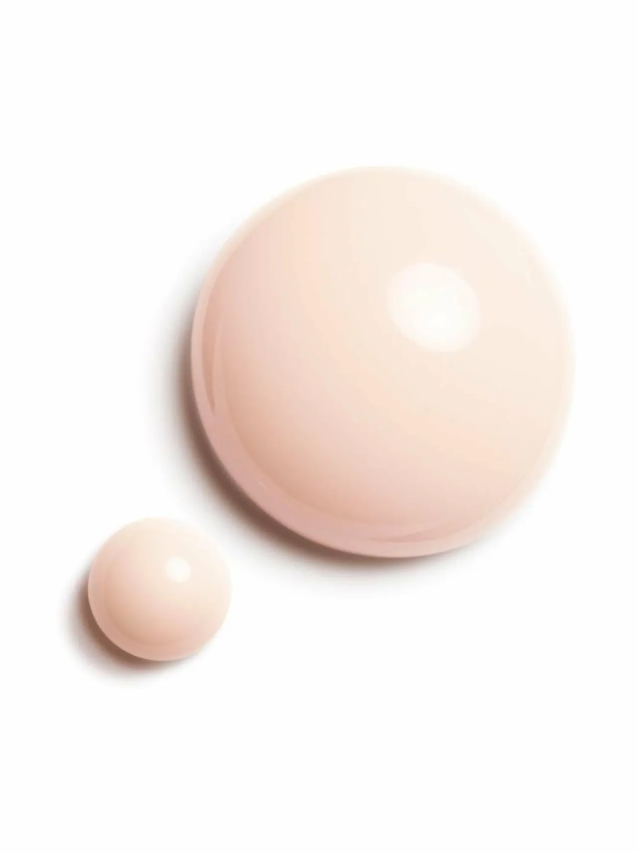 Kynnet<CHANEL LA BASE CAMÉLIA Fortifying, Protecting And Smoothing Base Coat